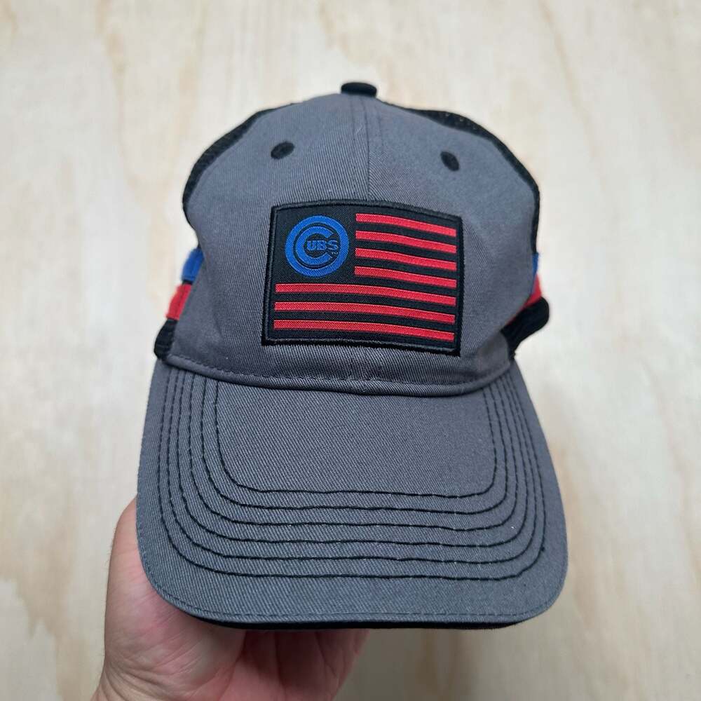 Melin Chicago Cubs MLB Grey Black Mesh Trucker Snapback Hat Cap